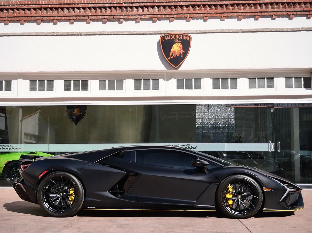 2024 Lamborghini Revuelto Base Base Lawrence KS