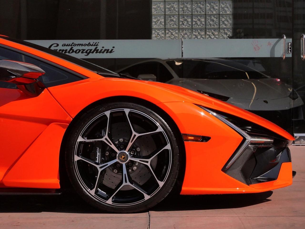 2024 Lamborghini Revuelto Base Base Lawrence KS