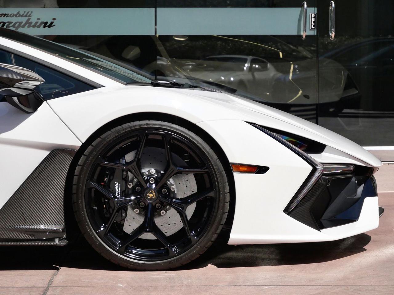 2024 Lamborghini Revuelto Base Base Lawrence KS