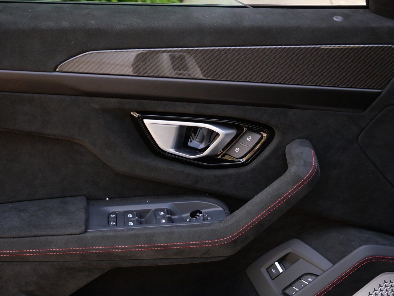 2024 Lamborghini Urus Performante Lawrence KS
