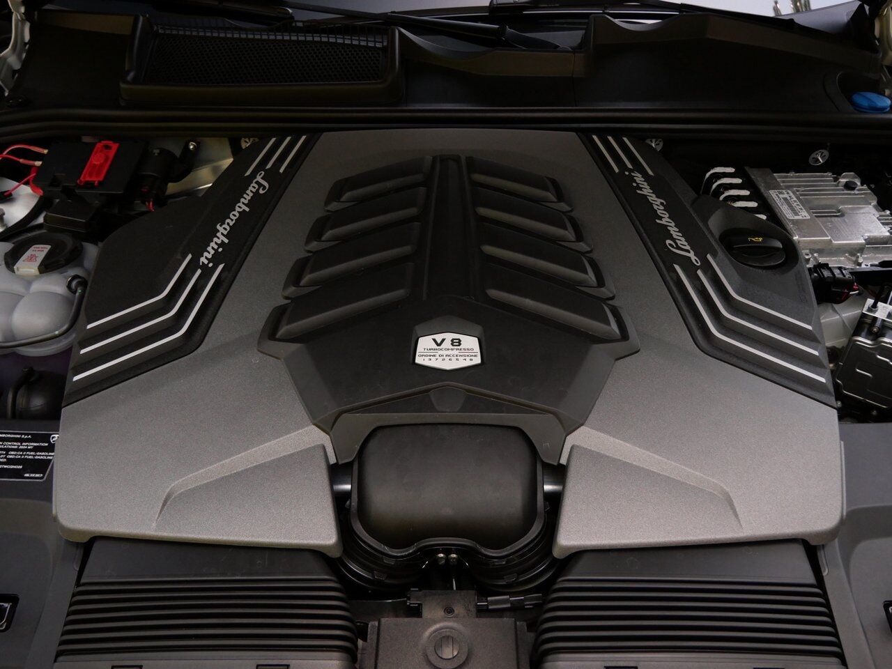 2024 Lamborghini Urus Performante Lawrence KS