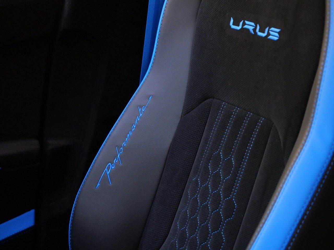 2024 Lamborghini Urus Performante Performante Lawrence KS