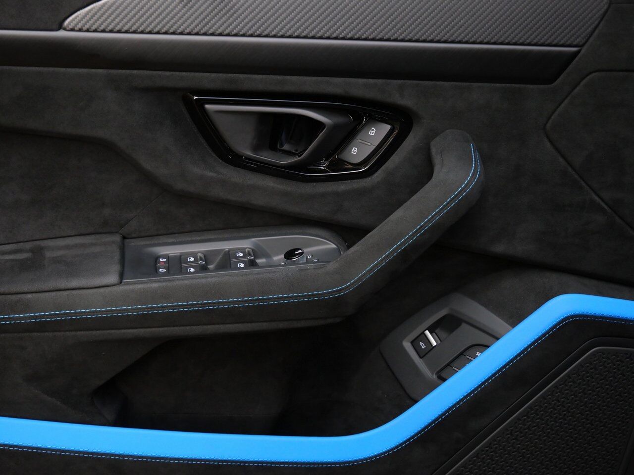 2024 Lamborghini Urus Performante Performante Lawrence KS