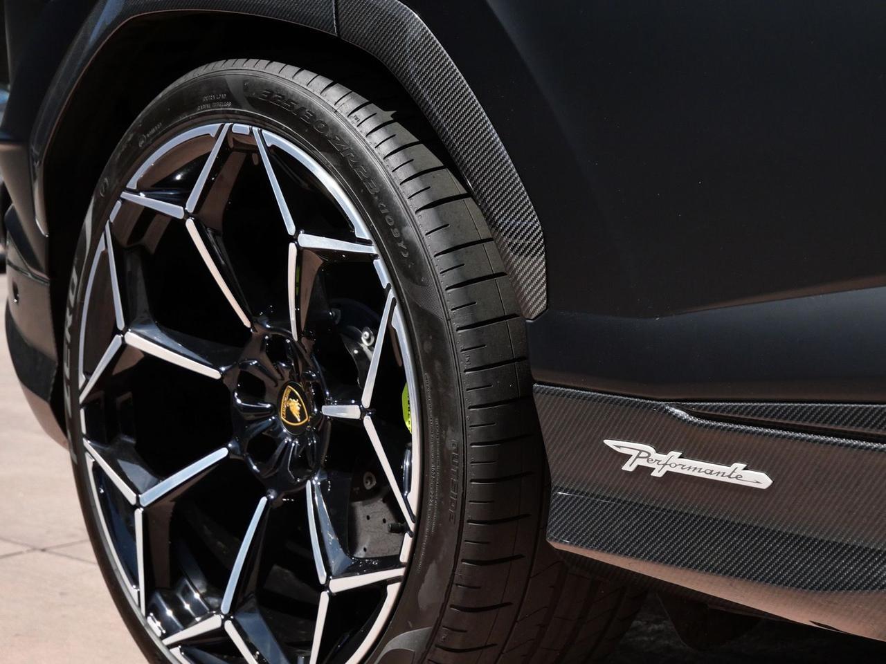 2024 Lamborghini Urus Performante Performante Lawrence KS