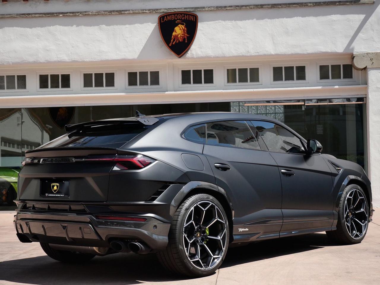 2024 Lamborghini Urus Performante Performante