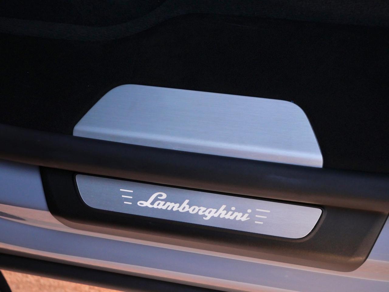 2024 Lamborghini Urus Performante Performante Lawrence KS