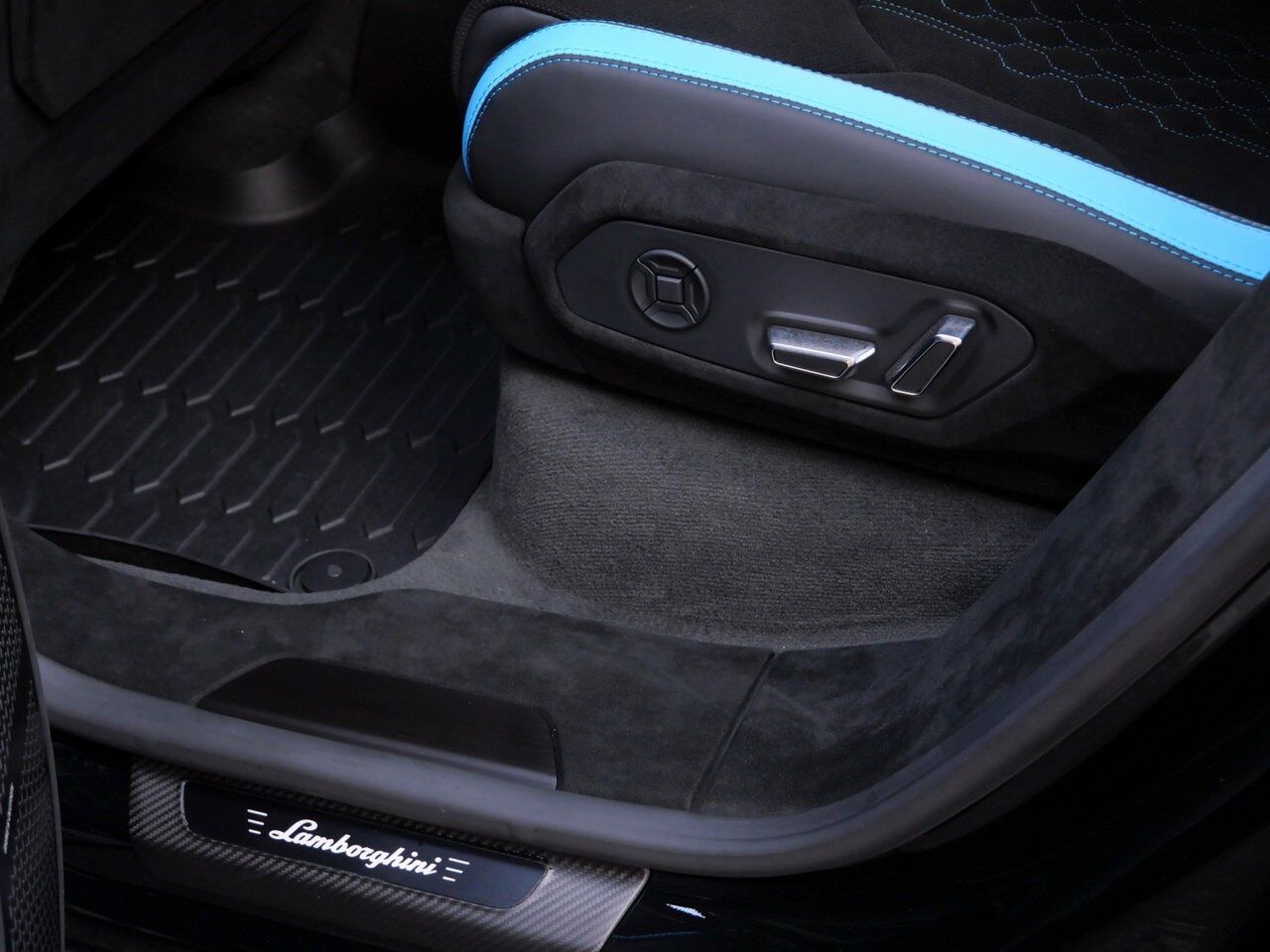 2024 Lamborghini Urus Performante Performante Lawrence KS