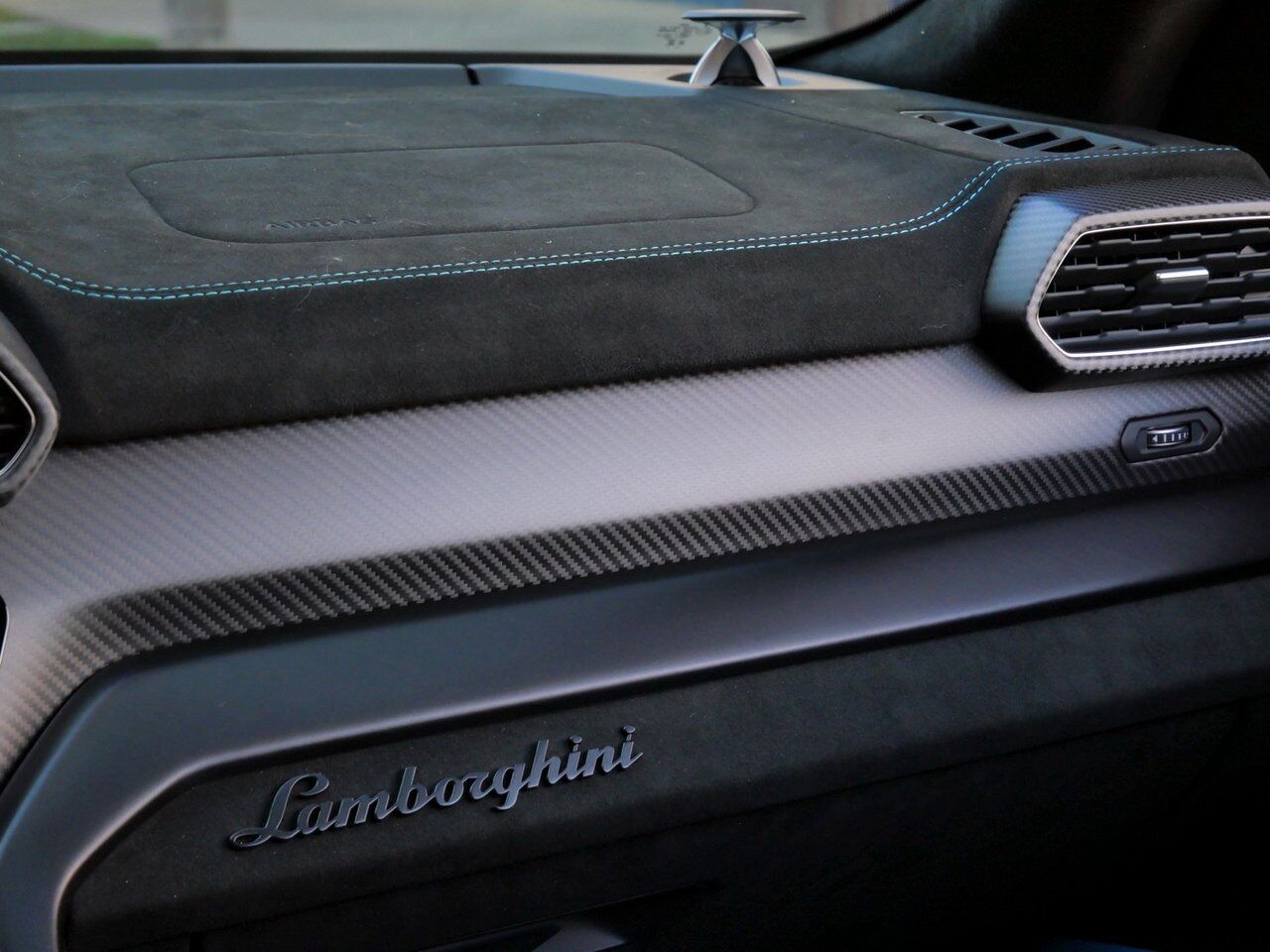 2024 Lamborghini Urus Performante Performante Lawrence KS