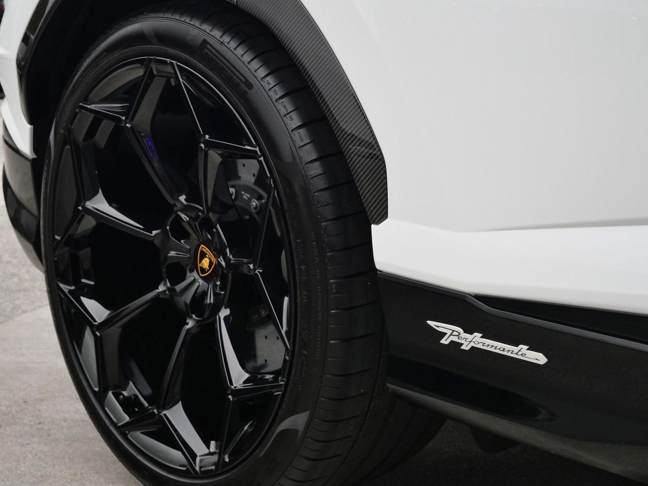 2024 Lamborghini Urus Performante Performante Lawrence KS