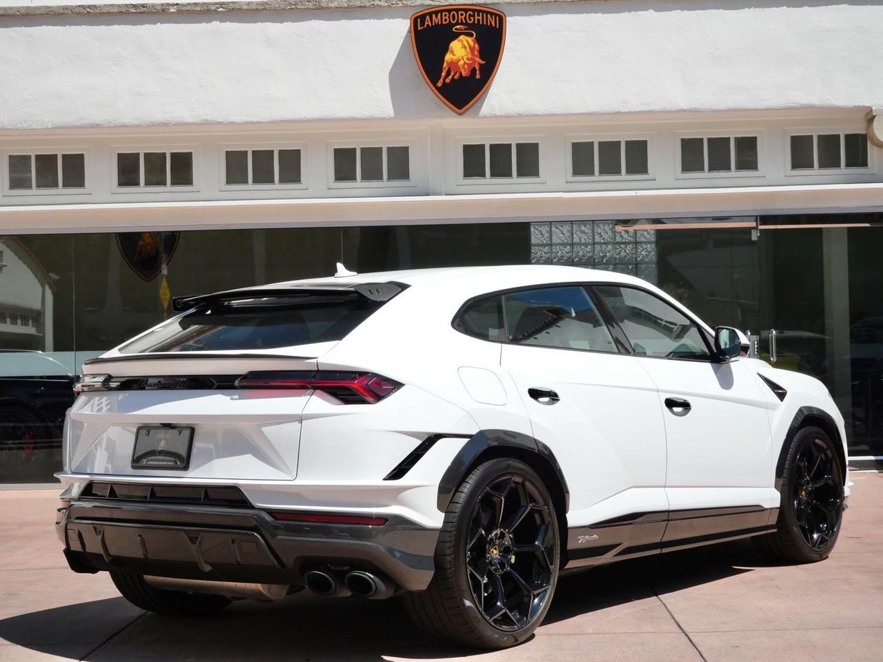 2024 Lamborghini Urus Performante Performante