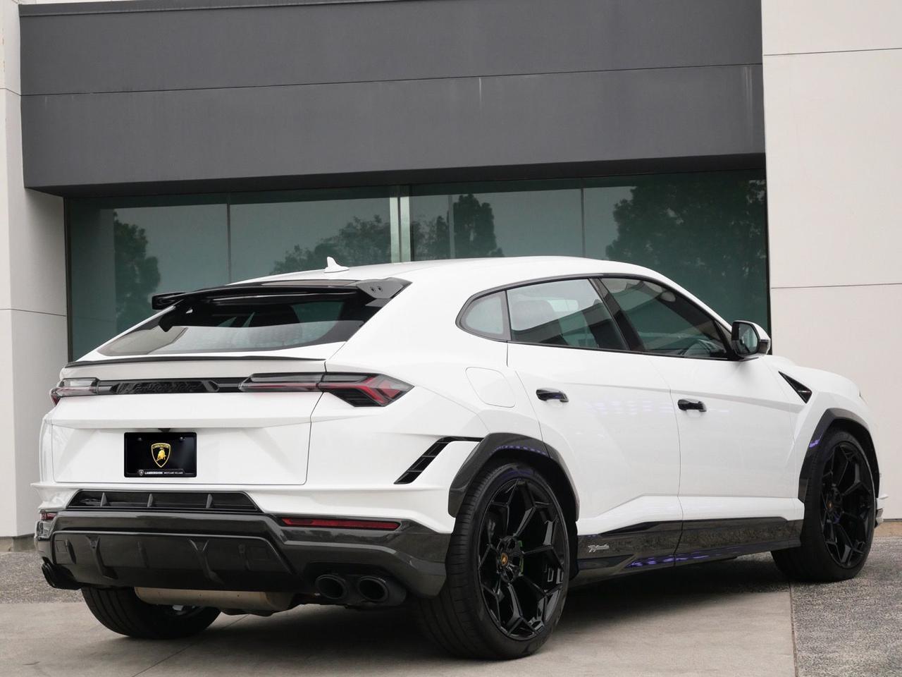 2024 Lamborghini Urus Performante Performante