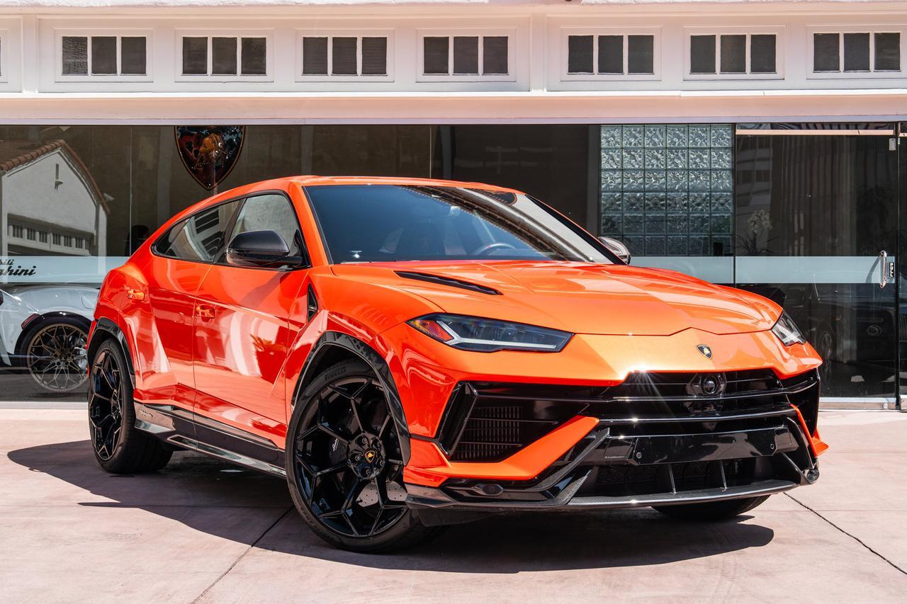 2024 Lamborghini Urus Performante