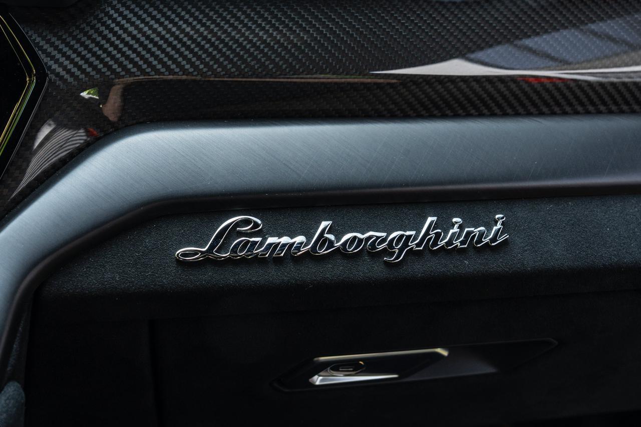 2024 Lamborghini Urus Performante Performante Lawrence KS
