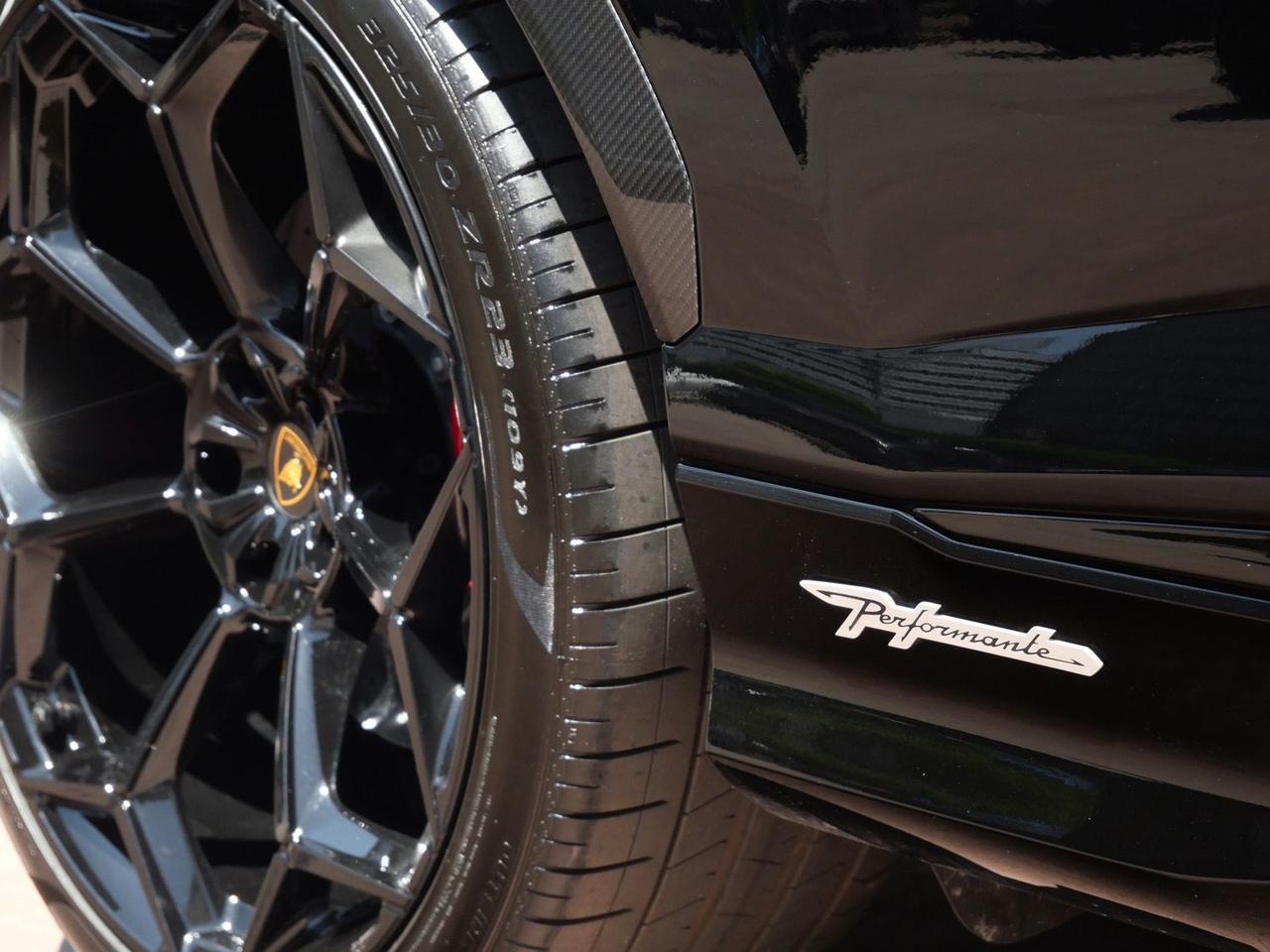 2024 Lamborghini Urus Performante Performante Lawrence KS