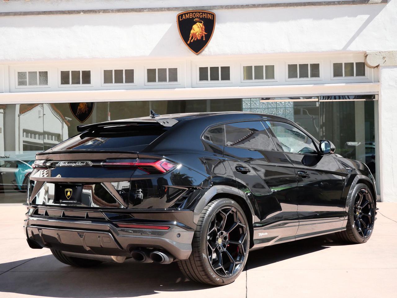 2024 Lamborghini Urus Performante Performante