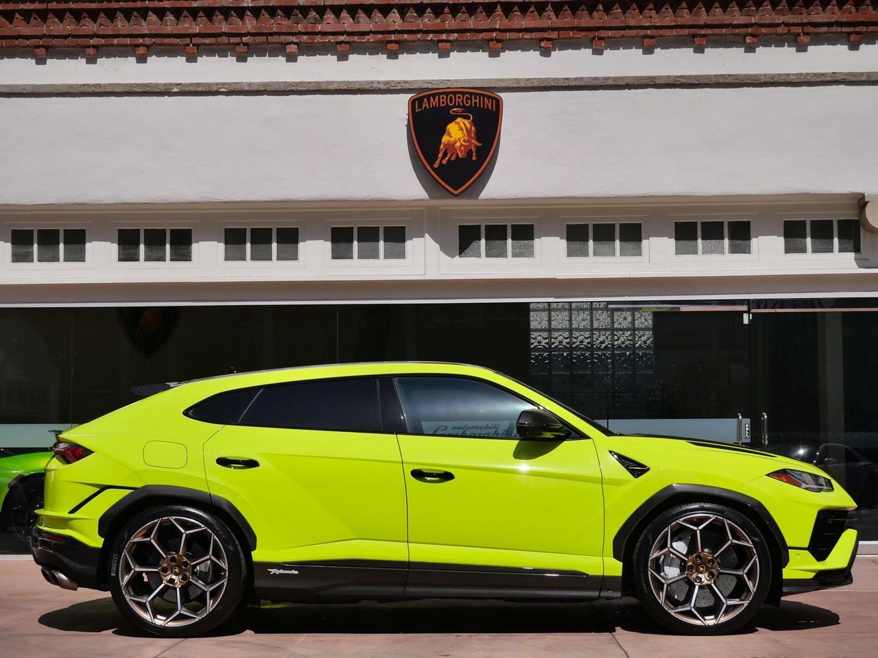 2024 Lamborghini Urus Performante Performante
