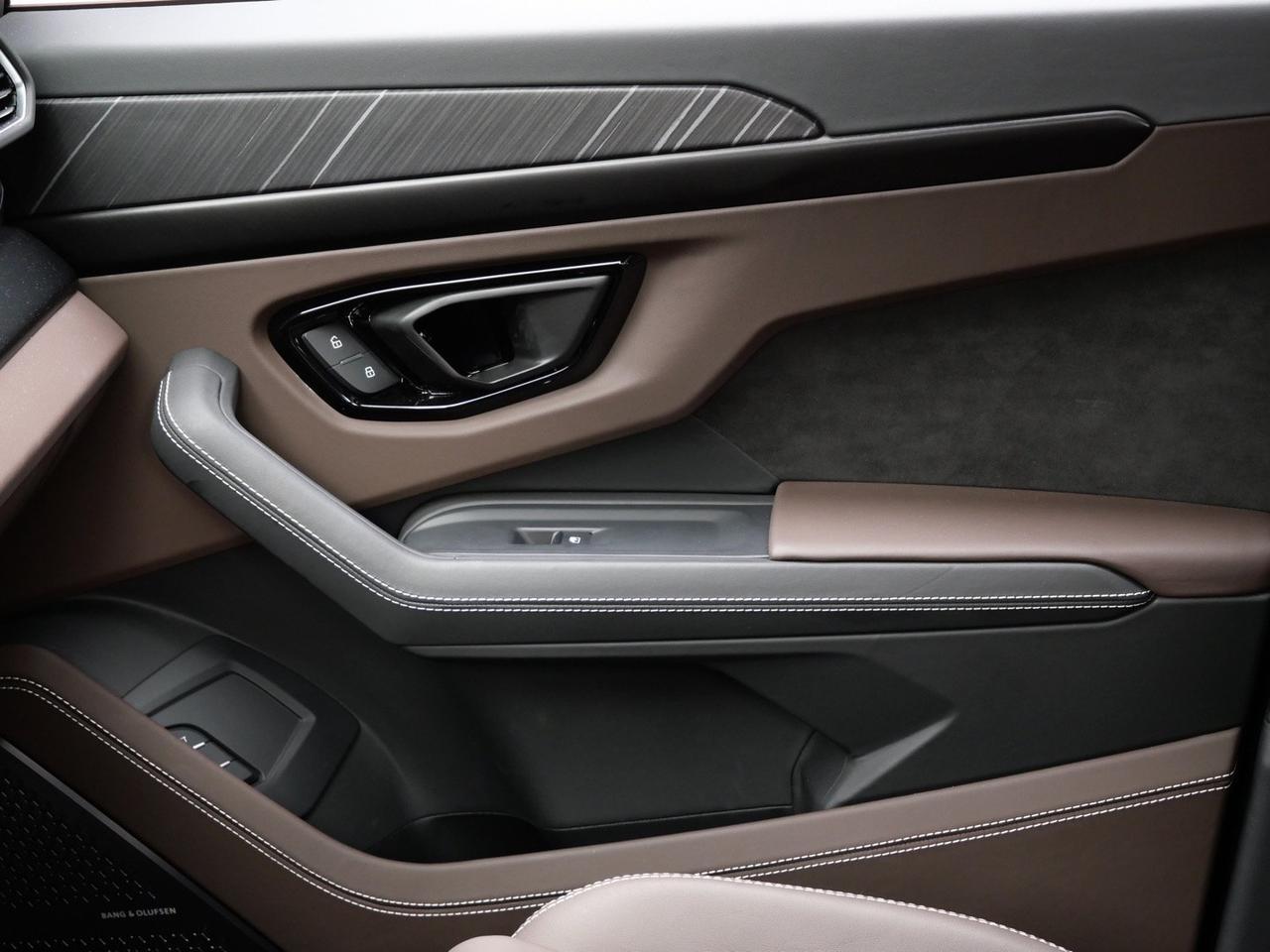 2024 Lamborghini Urus S S Lawrence KS