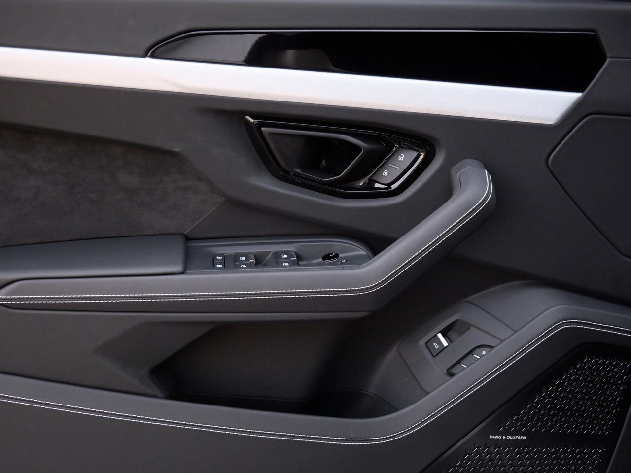 2024 Lamborghini Urus S S Lawrence KS