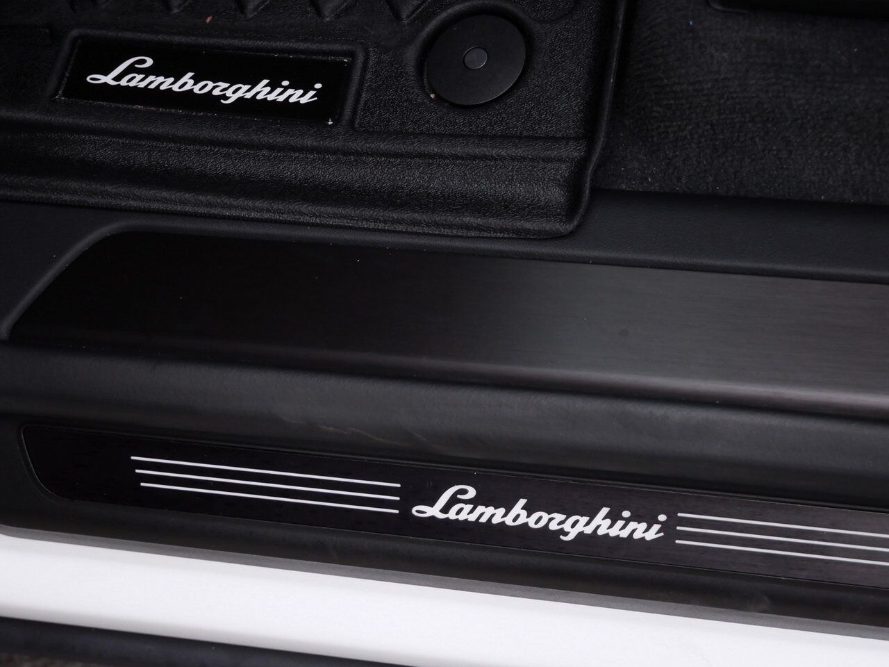 2024 Lamborghini Urus S S Lawrence KS