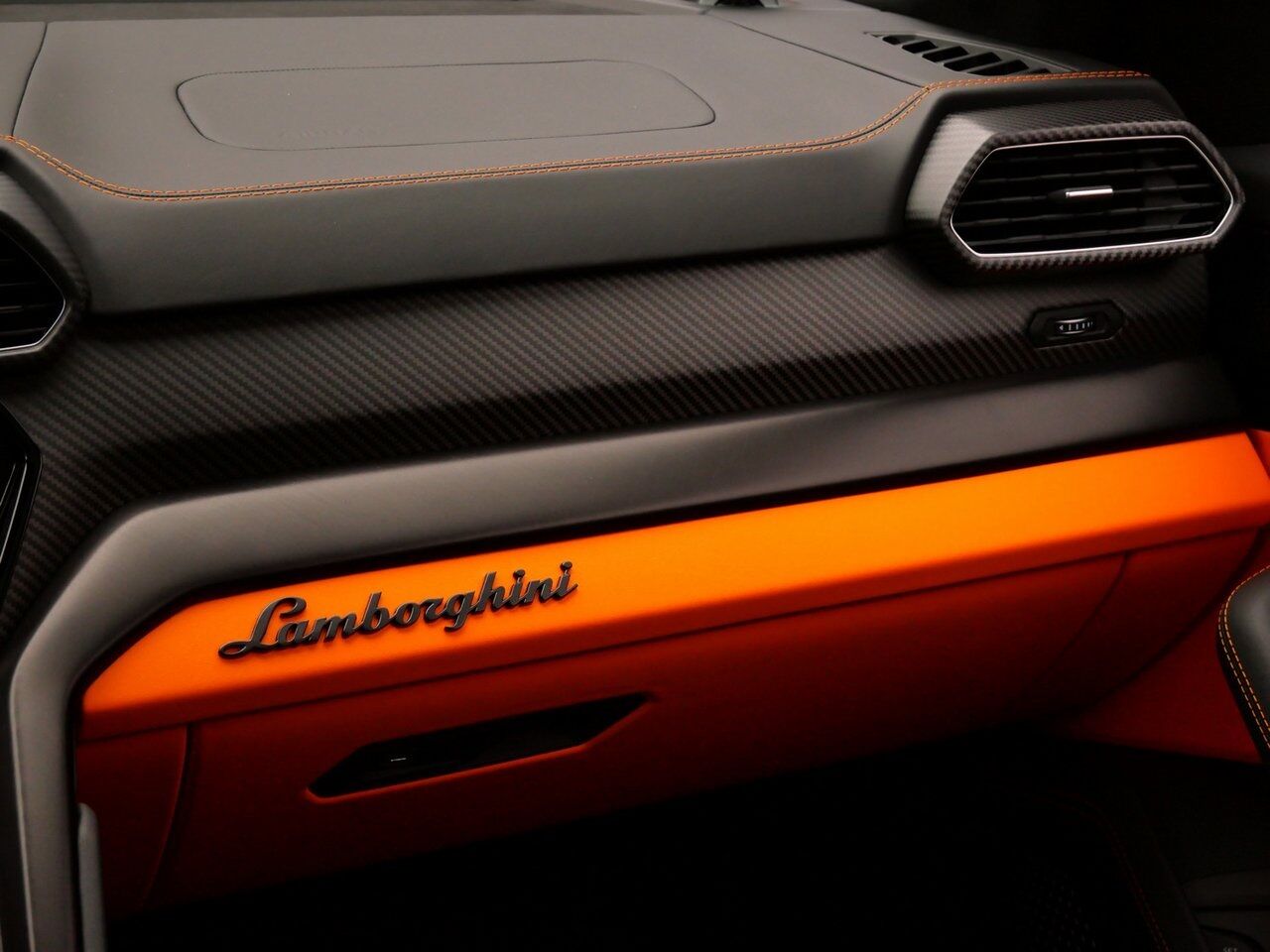 2024 Lamborghini Urus S S Lawrence KS