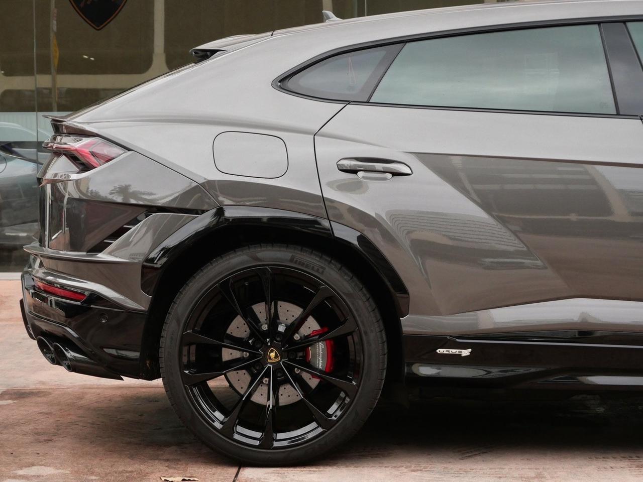 2024 Lamborghini Urus S S Lawrence KS