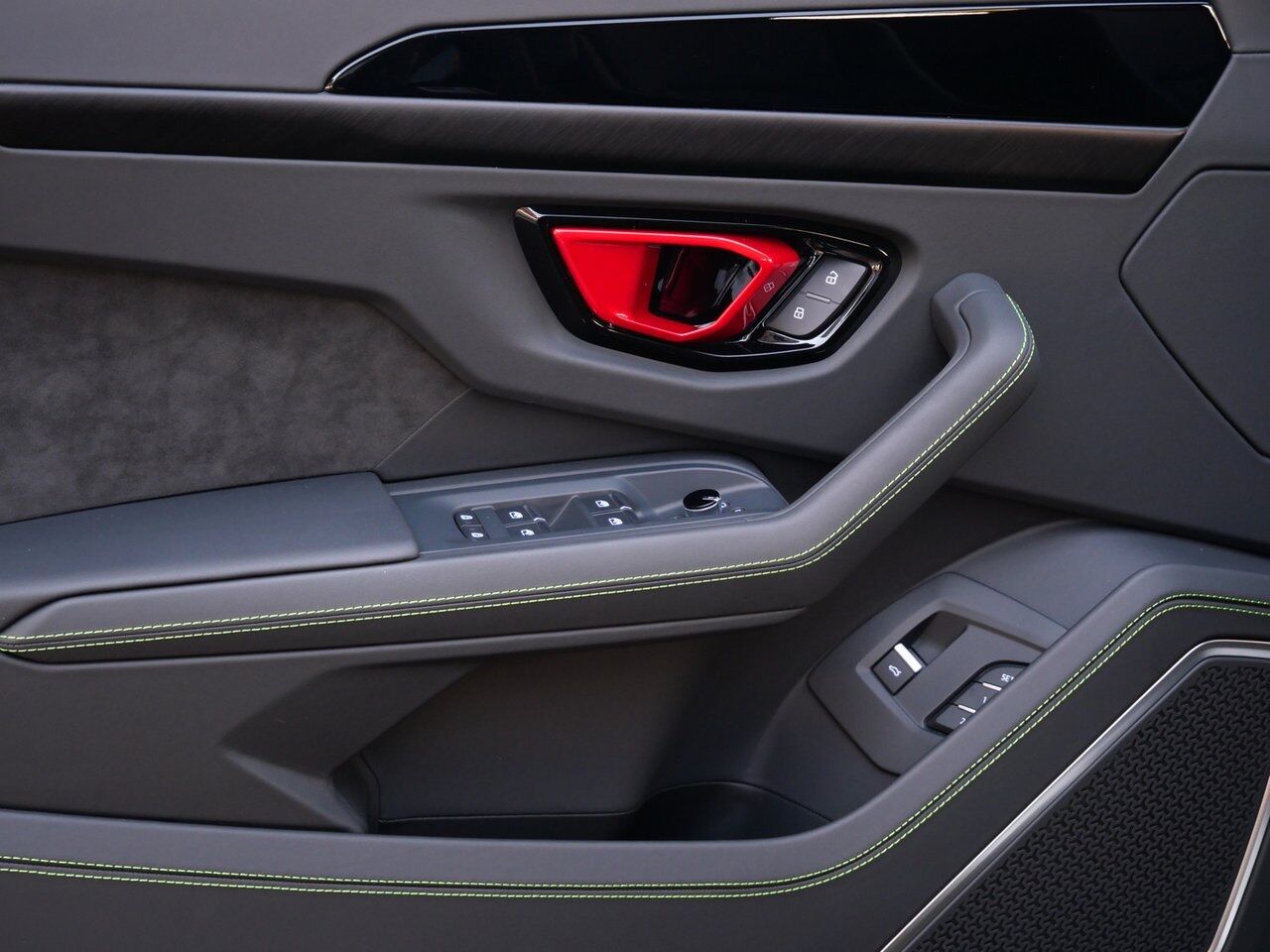 2024 Lamborghini Urus S S Lawrence KS