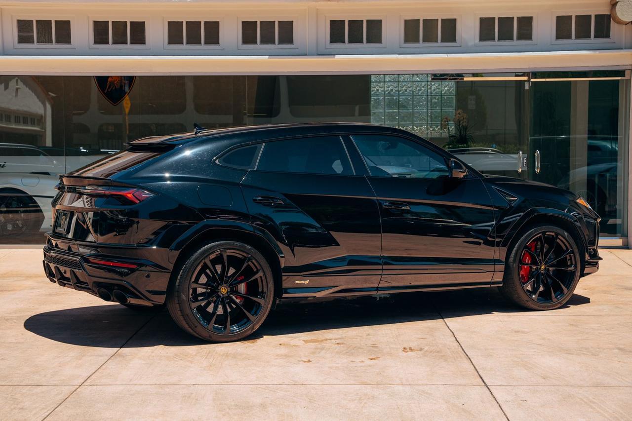 2024 Lamborghini Urus S S Lawrence KS