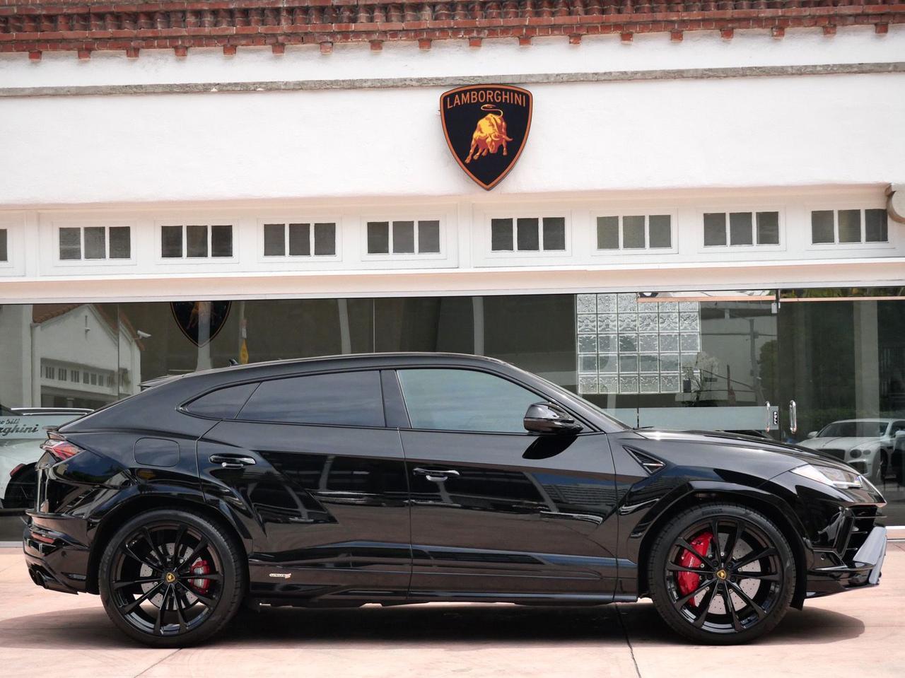 2024 Lamborghini Urus S S Lawrence KS