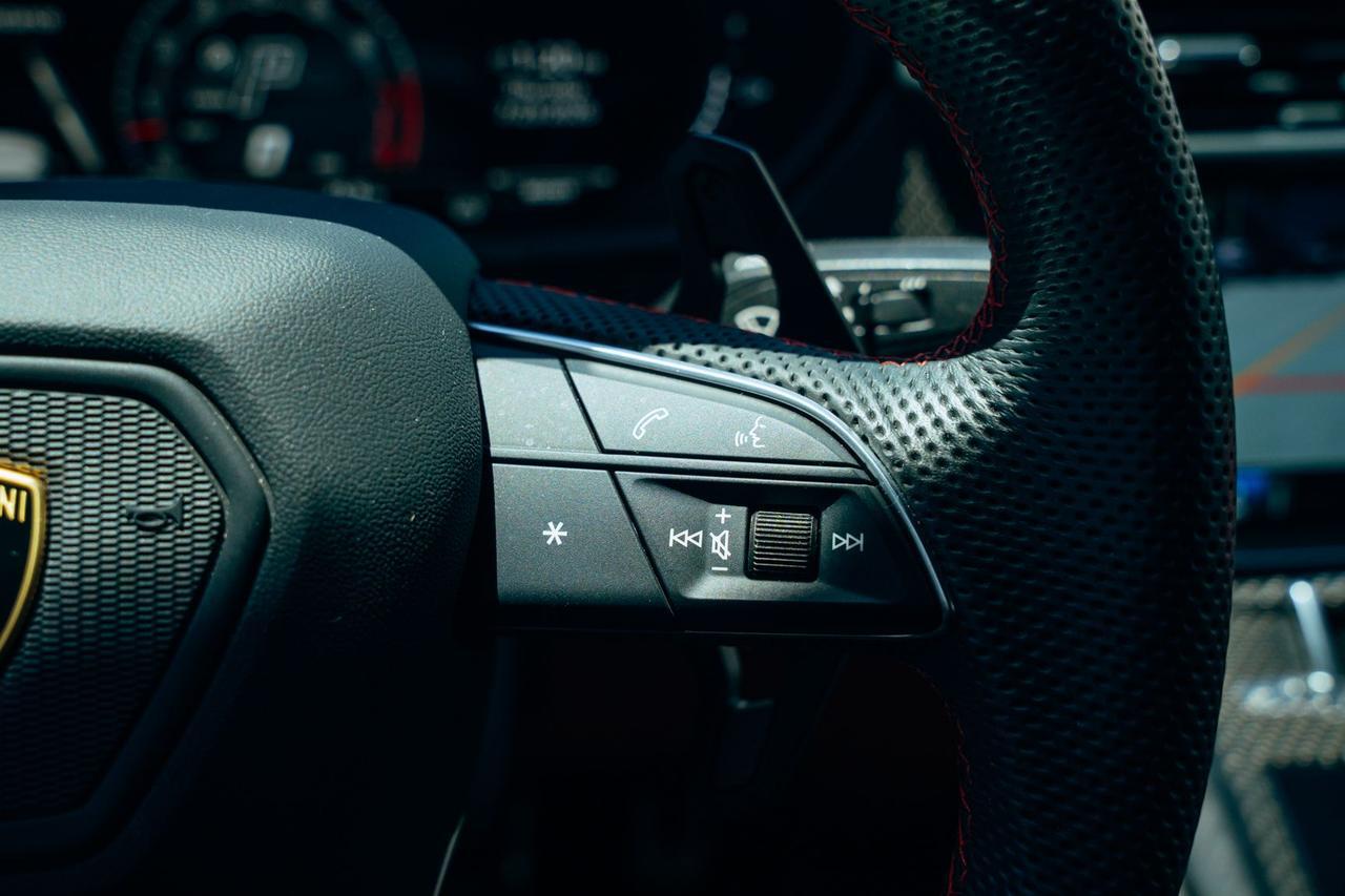 2024 Lamborghini Urus S S Lawrence KS