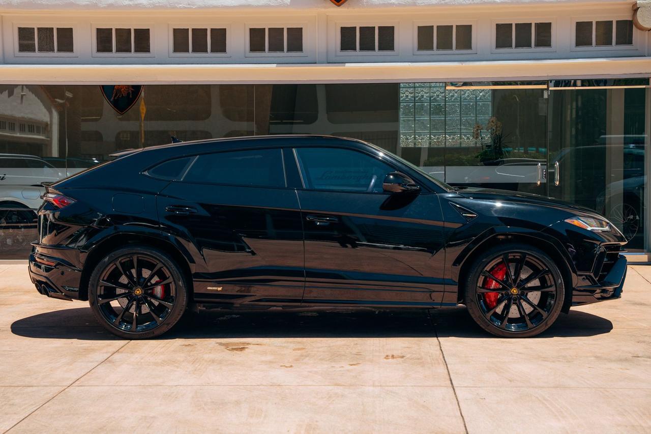2024 Lamborghini Urus S S Lawrence KS