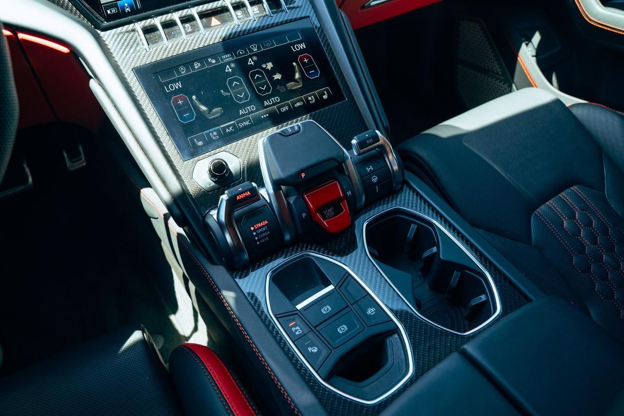 2024 Lamborghini Urus S S Lawrence KS