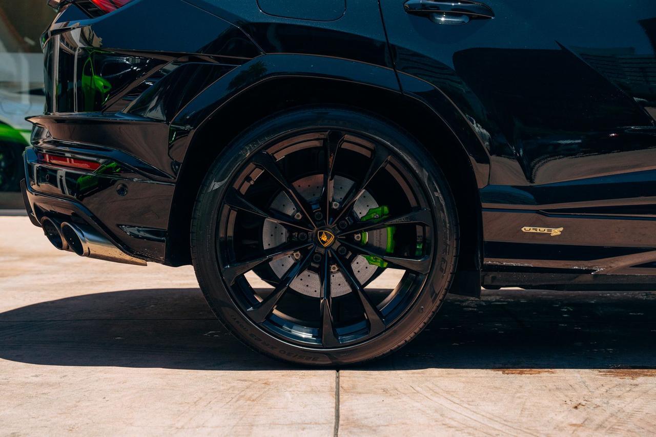 2024 Lamborghini Urus S S Lawrence KS