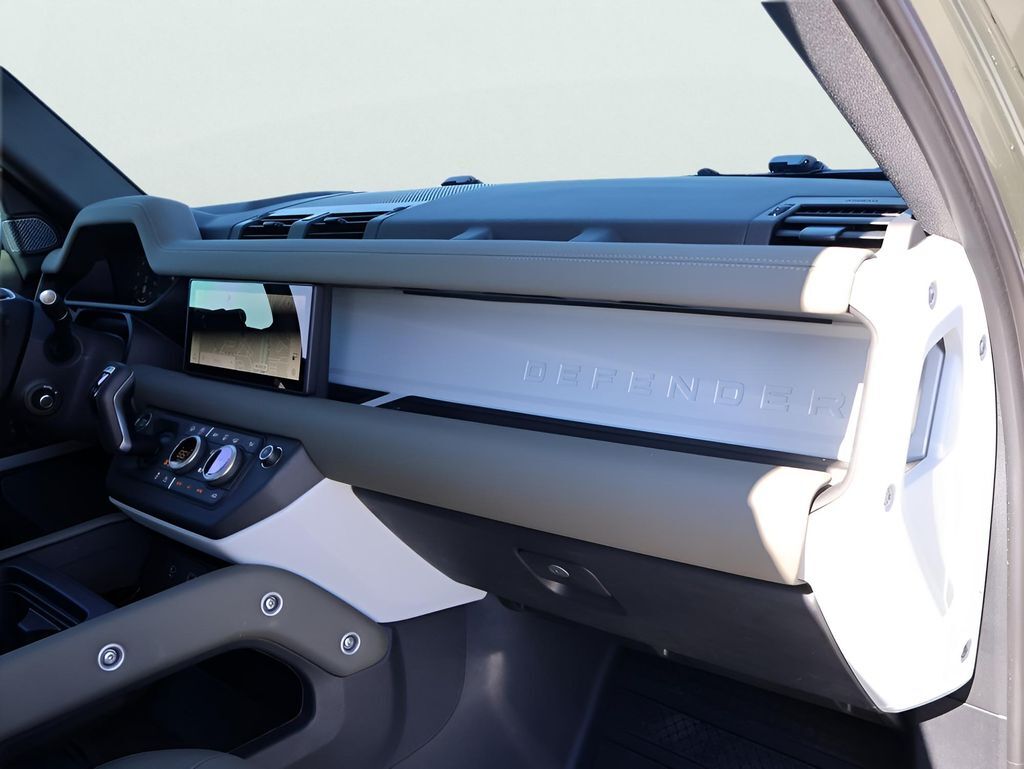 2024 Land Rover Defender 110 SE San Clemente CA