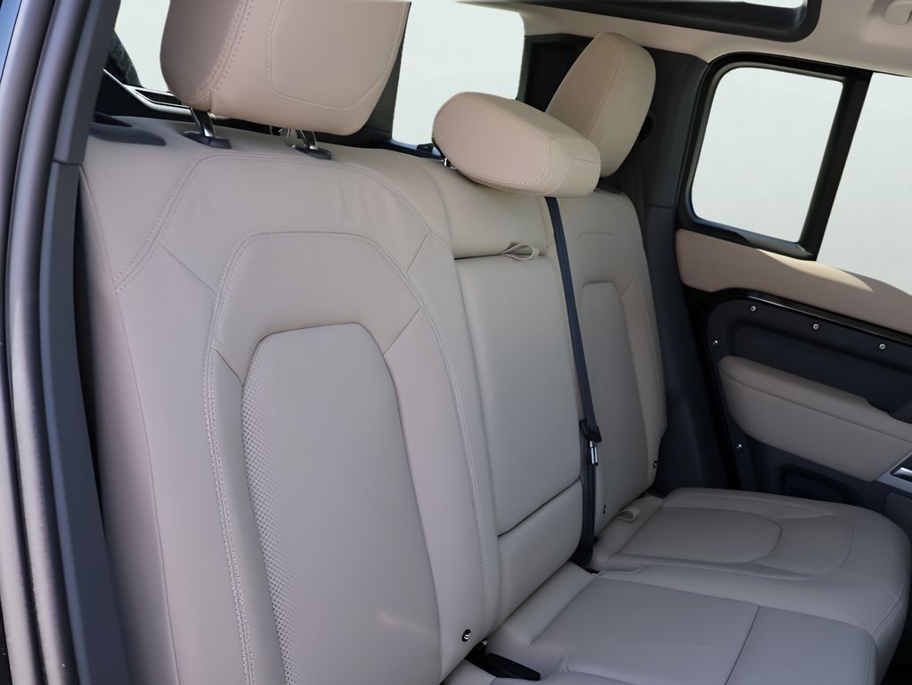 2024 Land Rover Defender 110 SE San Clemente CA