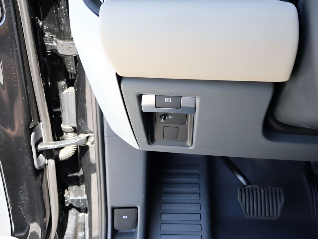 2024 Land Rover Defender 110 SE San Clemente CA