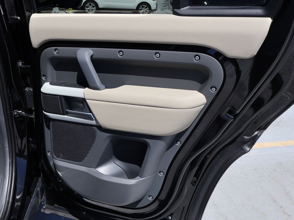 2024 Land Rover Defender 110 SE San Clemente CA