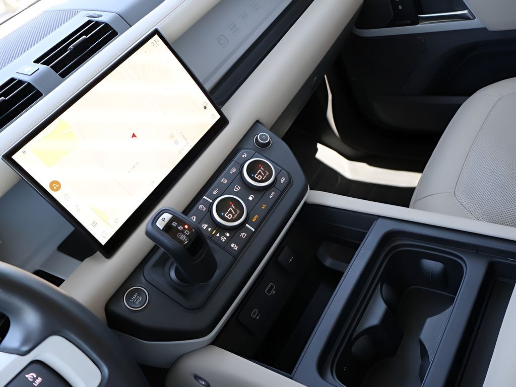 2024 Land Rover Defender 110 SE San Clemente CA