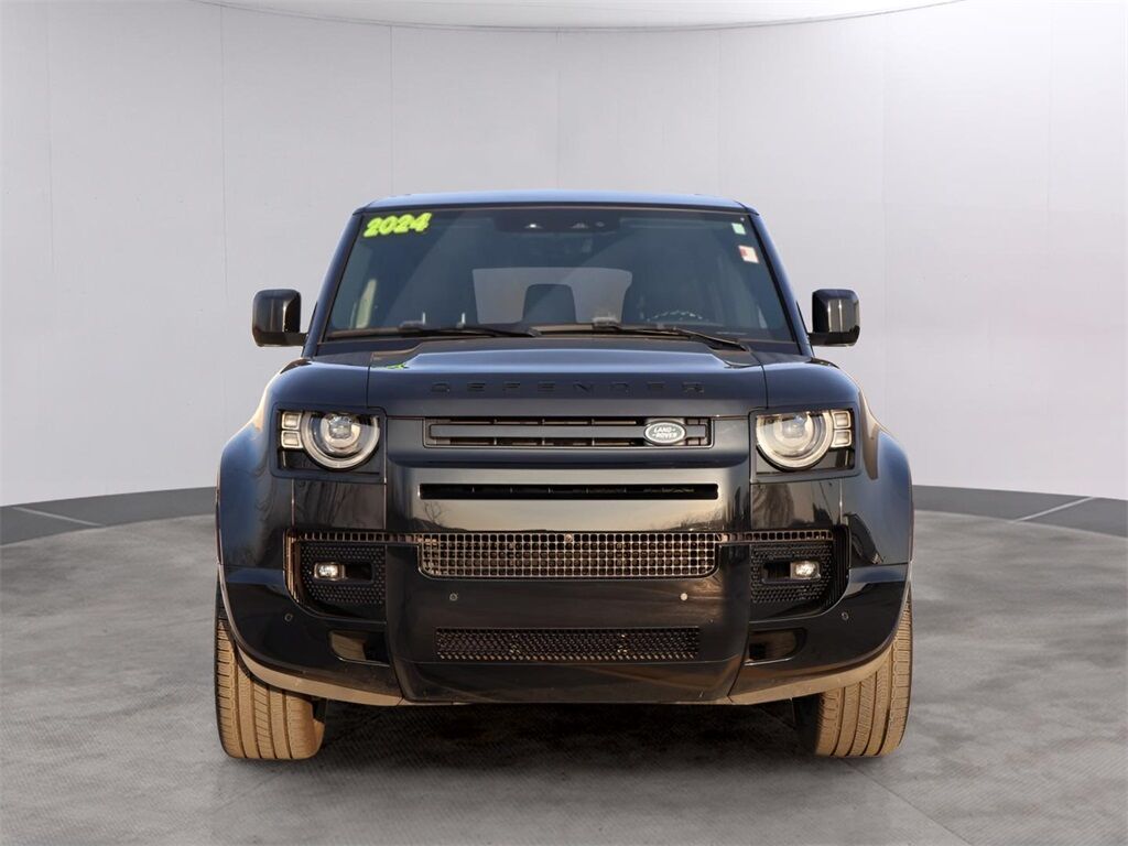 2024 Land Rover Defender 110 X-Dynamic SE