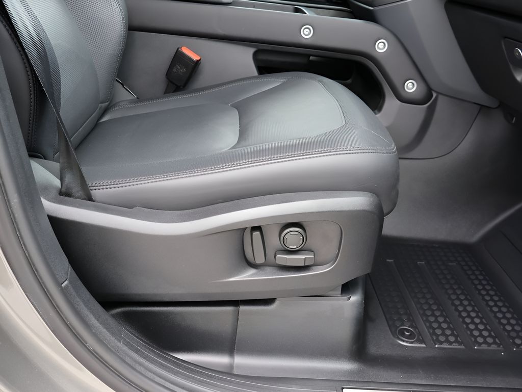 2024 Land Rover Defender 110 X-Dynamic SE San Clemente CA