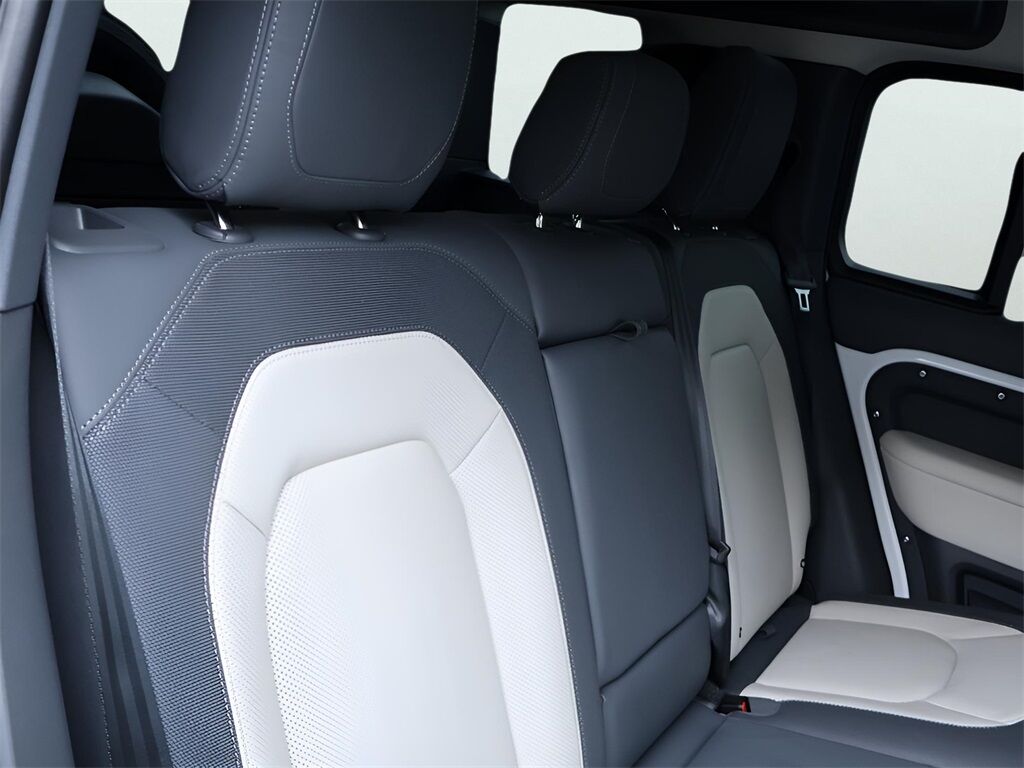 2024 Land Rover Defender 110 X-Dynamic SE San Clemente CA