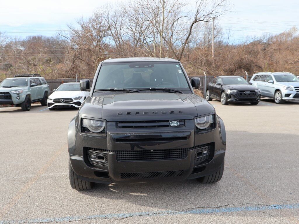 2024 Land Rover Defender 110 X-Dynamic SE