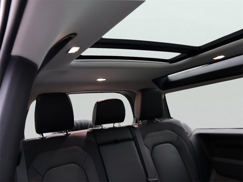 2024 Land Rover Defender 90 X-Dynamic SE San Clemente CA