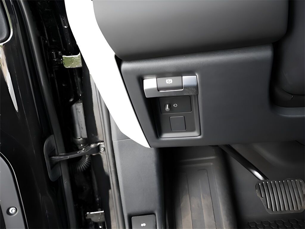 2024 Land Rover Defender 90 X-Dynamic SE San Clemente CA
