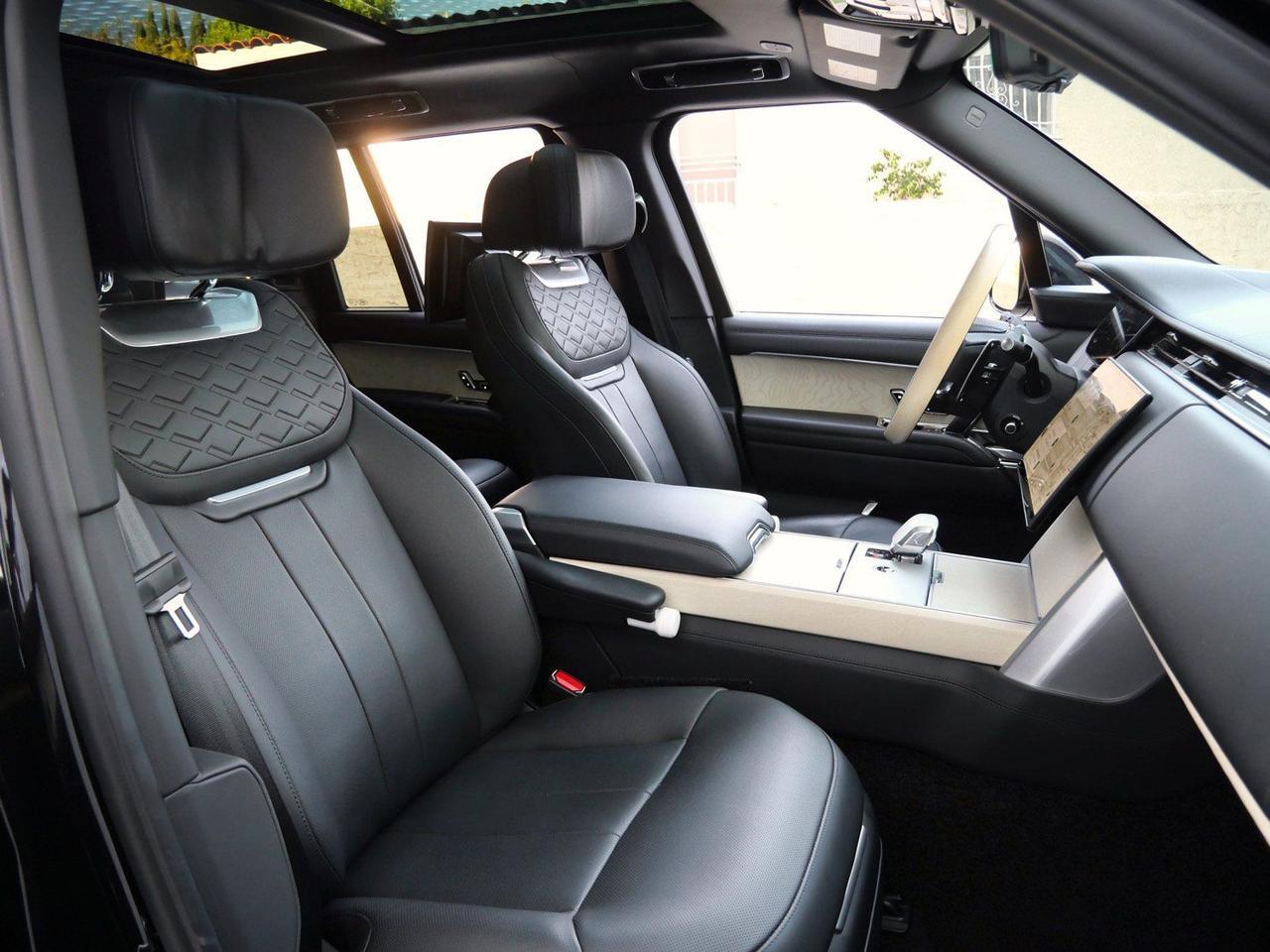 2024 Land Rover Range Rover SV SV Lawrence KS