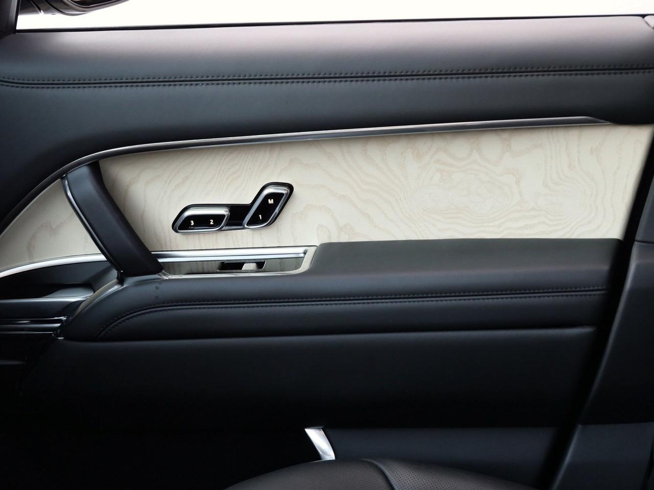 2024 Land Rover Range Rover SV SV Lawrence KS