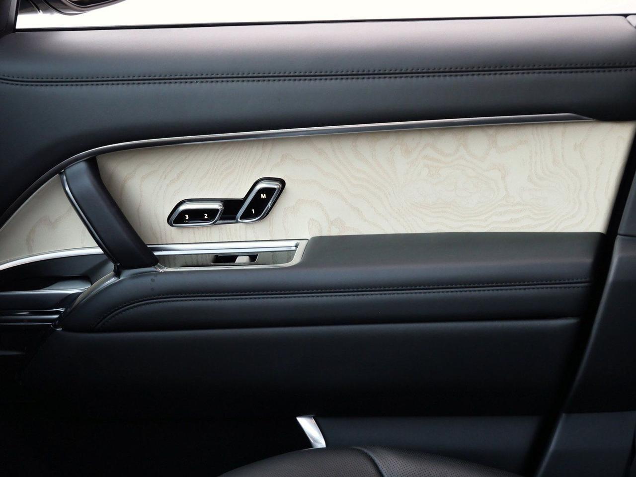 2024 Land Rover Range Rover SV SV Lawrence KS