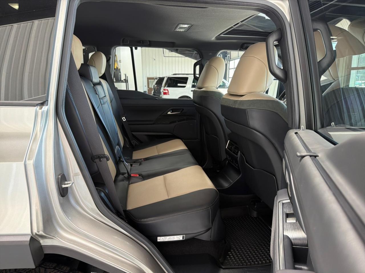 2024 Lexus GX550 Overtrail+, HUD, Cool Box, ML Sound, Traffic Jam Assist, Digital Key Houston TX 2024 Lexus GX550 Overtrail+, HUD, Cool Box, ML Sound, Traffic Jam Assist, Digital Key Houston TX