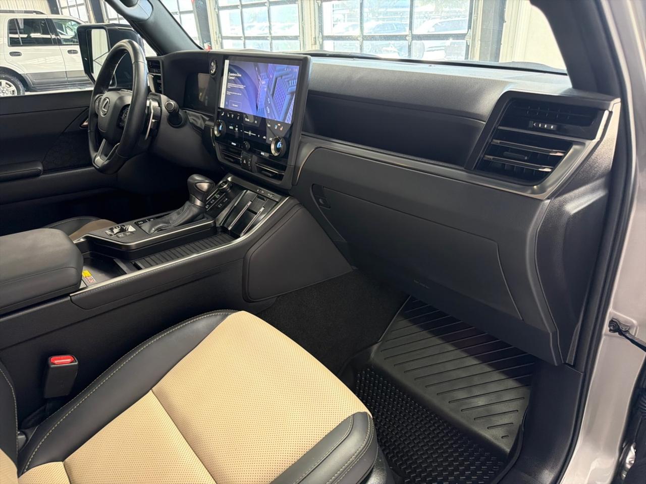 2024 Lexus GX550 Overtrail+, HUD, Cool Box, ML Sound, Traffic Jam Assist, Digital Key Houston TX 2024 Lexus GX550 Overtrail+, HUD, Cool Box, ML Sound, Traffic Jam Assist, Digital Key Houston TX