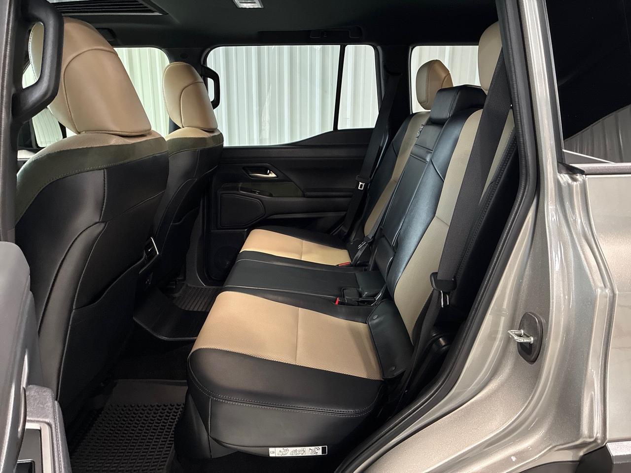 2024 Lexus GX550 Overtrail, Wescott Design Lift, Nitto Ridge Grappler Tires, HUD, Cool Box,, Traffic Jam Assist, Rock Rails Houston TX 2024 Lexus GX550 Overtrail, Wescott Design Lift, Nitto Ridge Grappler Tires, HUD, Cool Box,, Traffic Jam Assist, Rock Rails Houston TX