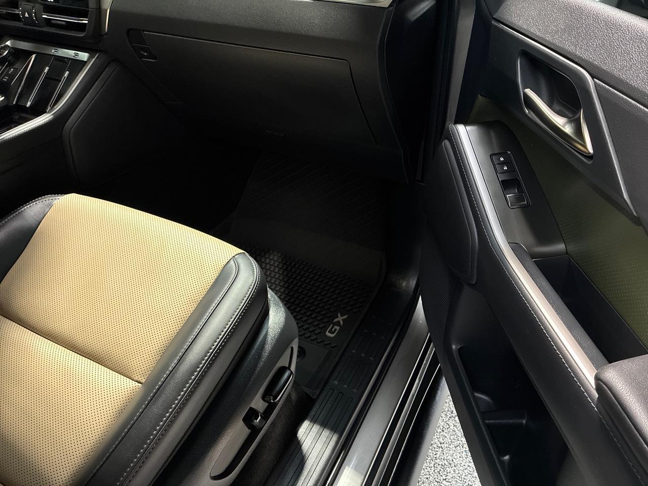 2024 Lexus GX550 Overtrail, Wescott Design Lift, Nitto Ridge Grappler Tires, HUD, Cool Box,, Traffic Jam Assist, Rock Rails Houston TX 2024 Lexus GX550 Overtrail, Wescott Design Lift, Nitto Ridge Grappler Tires, HUD, Cool Box,, Traffic Jam Assist, Rock Rails Houston TX